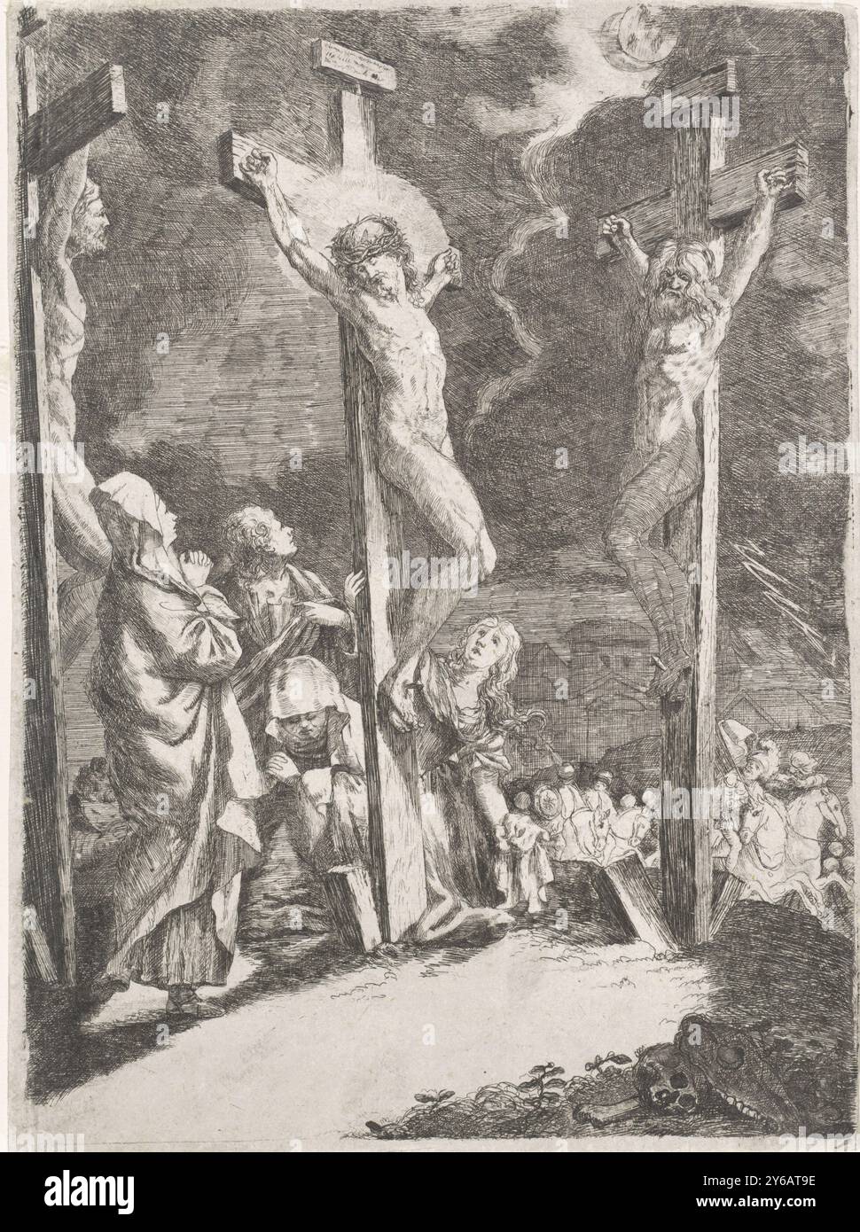 Christus am Kreuz, Christus am Kreuz mit den Kreuzen, mit den Kriminellen auf beiden Seiten. Unter dem Kreuz sehen Maria, Johannes und Maria Magdalena zu Christus. Der Himmel ist dunkel und die Sonne verdeckt. Ein Blitz am rechten Himmel., Print, Print Maker: Anonym, Niederlande, 1600 - 1700, Papier, Ätzen, Höhe, 212 mm x Breite, 155 mm Stockfoto