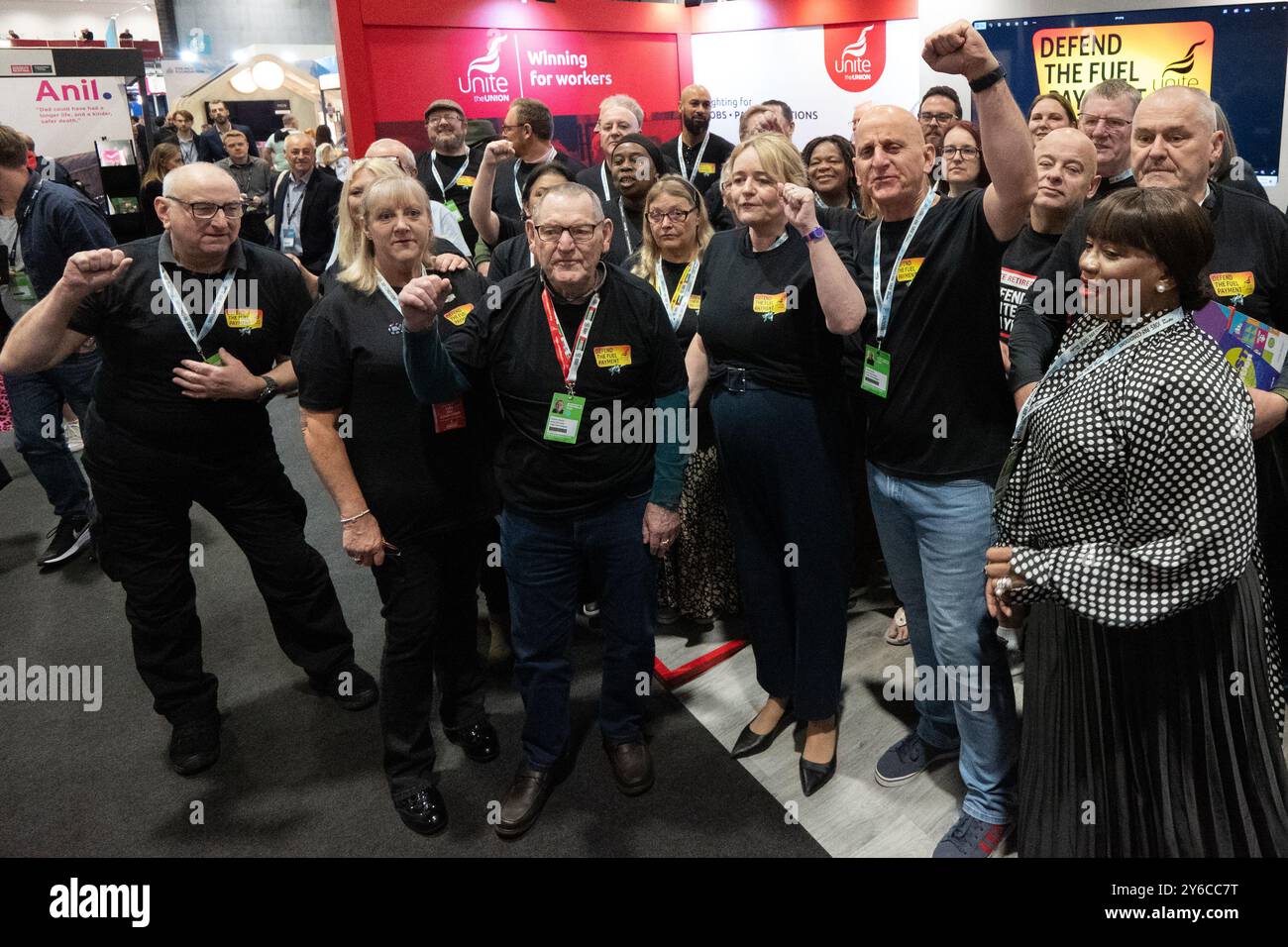 Liverpool, Großbritannien. September 2024. Vereinen Sie den Gewerkschaftsprotest mit Sharon Graham Labour-Konferenz gegen die Treibstoffeinschnitte im Winter Liverpool UK. Picture Garyroberts/worldwidefeatures.com Credit: GaryRobertsphotography/Alamy Live News Stockfoto