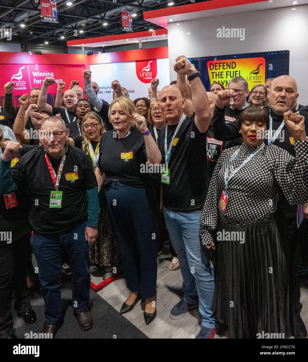 Liverpool, Großbritannien. September 2024. Vereinen Sie den Gewerkschaftsprotest mit Sharon Graham Labour-Konferenz gegen die Treibstoffeinschnitte im Winter Liverpool UK. Picture Garyroberts/worldwidefeatures.com Credit: GaryRobertsphotography/Alamy Live News Stockfoto