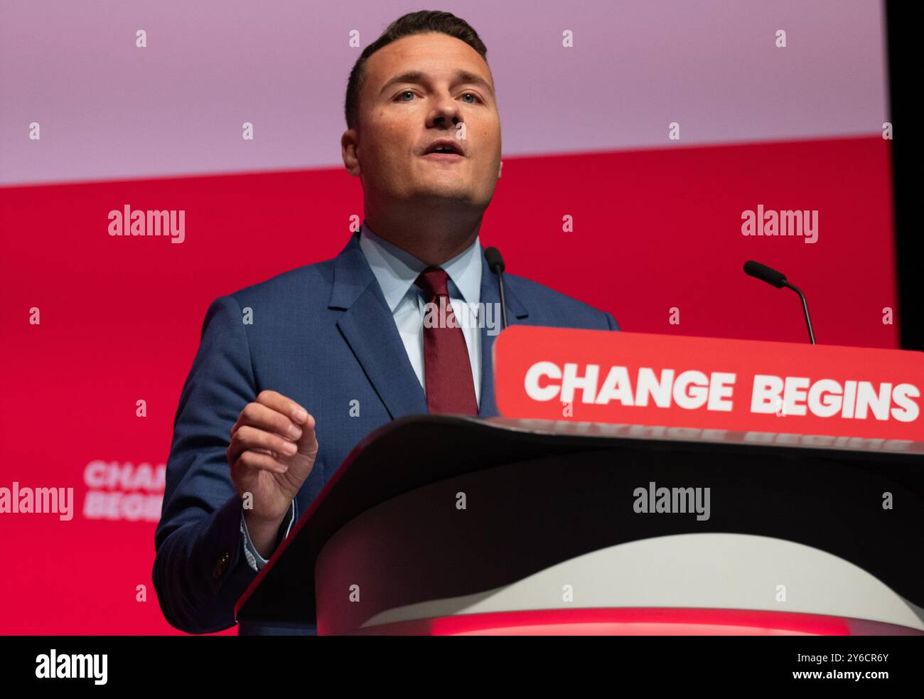 Liverpool, Großbritannien. September 2024. Wes Streeting Secretary of State for Health and Social Care und Mitglied des Parlaments (MP) für Ilford North, Liverpool Labour Conference 2024. Bild: Garyroberts/worldwidefeatures.com Credit: GaryRobertsphotography/Alamy Live News Stockfoto