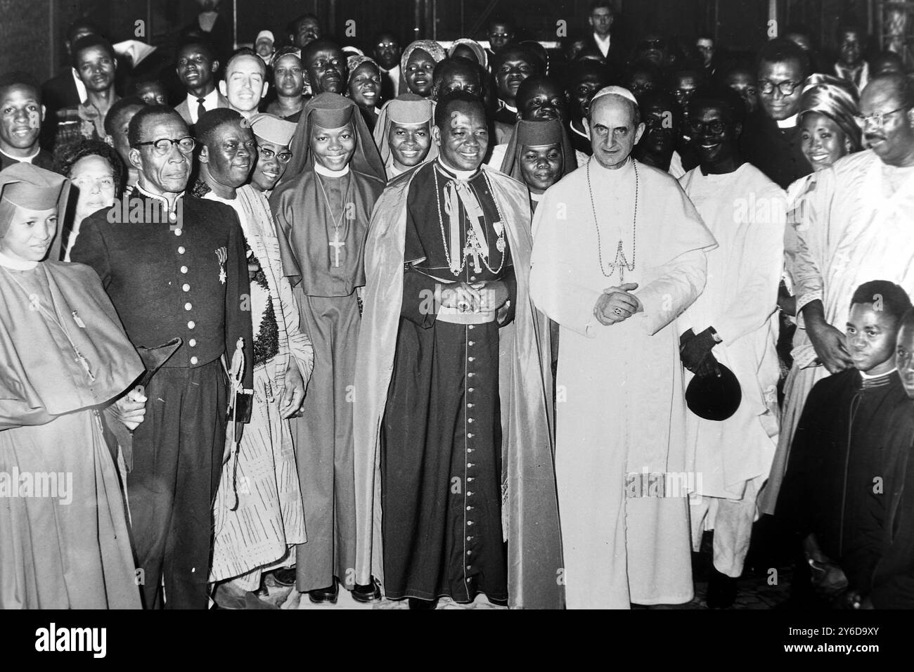 DER NEUE PAPST IST KARDINAL GIOVANNI BATTISTA MONTINI – PAPST PAUL VI. IN ROM, ITALIEN; 30. JUNI 1963 Stockfoto