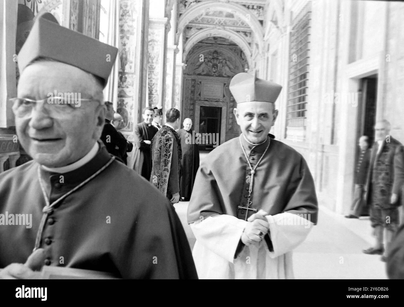 KARDINÄLE AMLETO GIOVANNI CICOGNANI UND GIAMBATTISTA MONTINI IN VATIKANSTADT, ROM, ITALIEN / ; 19. JUNI 1963 Stockfoto