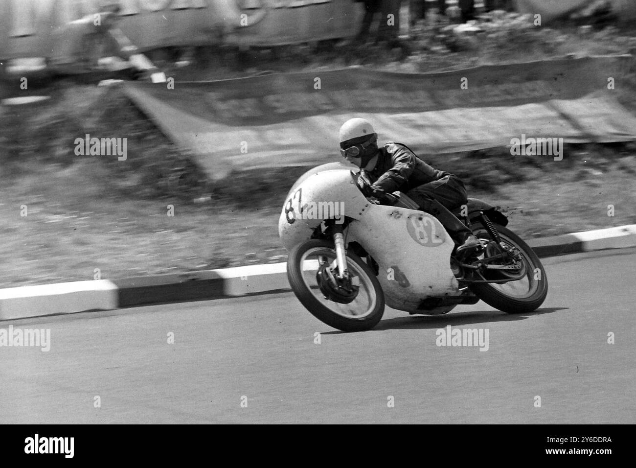 MOTORSPORT E A JOHNSON BEI ISLE OF MAN RACE ; 29. MAI 1963 Stockfoto