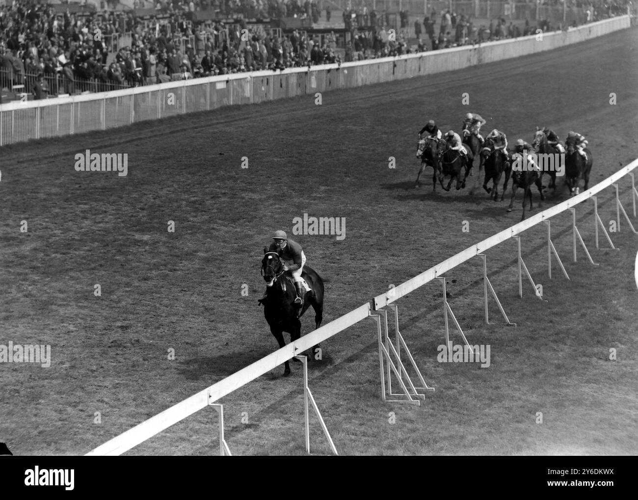 PFERDERENNEN EPSOM KINGSWOOD STAKES ; 25. APRIL 1963 Stockfoto