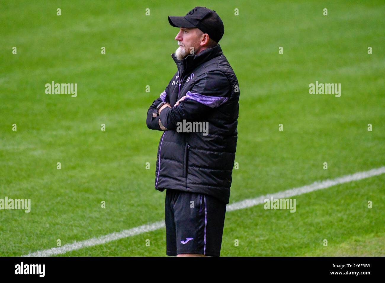 Swansea, Wales. 22. September 2024. Jamie Sherwood Manager der Swansea City Women während des Genero Adran Premier Matches zwischen Swansea City Women und Barry Town United Women im Stadion Swansea.com in Swansea, Wales, Großbritannien am 22. September 2024. Quelle: Duncan Thomas/Majestic Media. Stockfoto