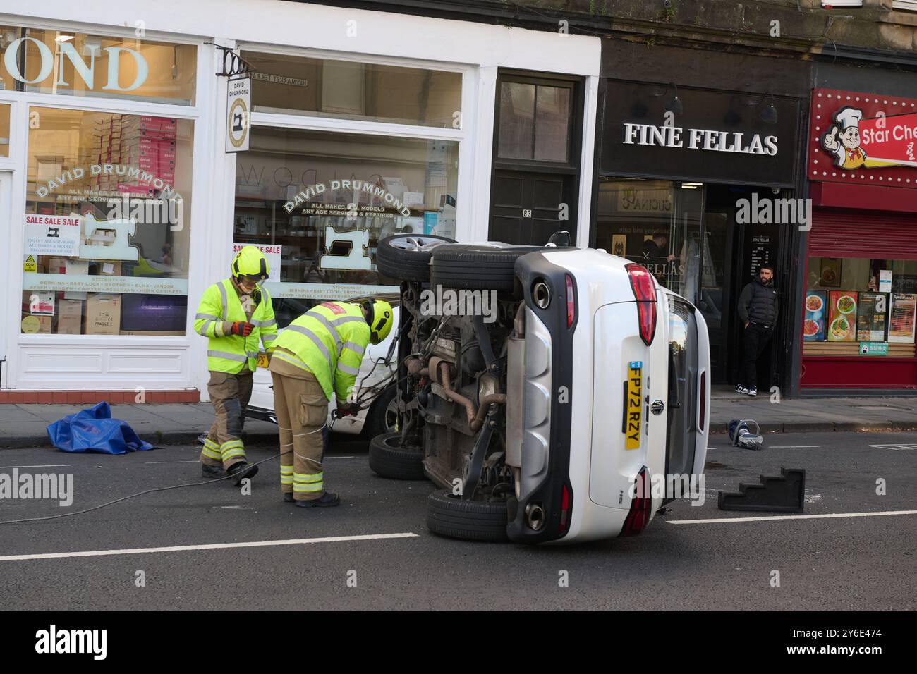 Edinburgh Schottland, Vereinigtes Königreich 25. September 2024. Rettungsdienste nehmen an einem Vorfall auf der Haymarket Terrace Teil. Credit sst/alamy Live News Stockfoto