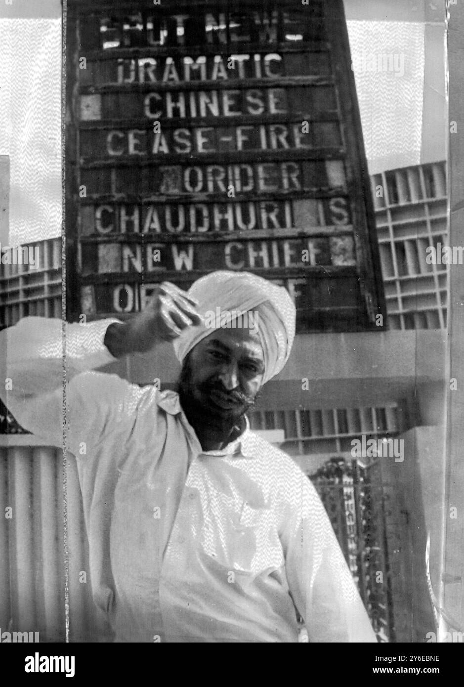INDISCHER TAXIFAHRER BEREIT FÜR DEN KAMPF - KRIEG INDO-CHINA-STREIT ; 21. NOVEMBER 1962 Stockfoto