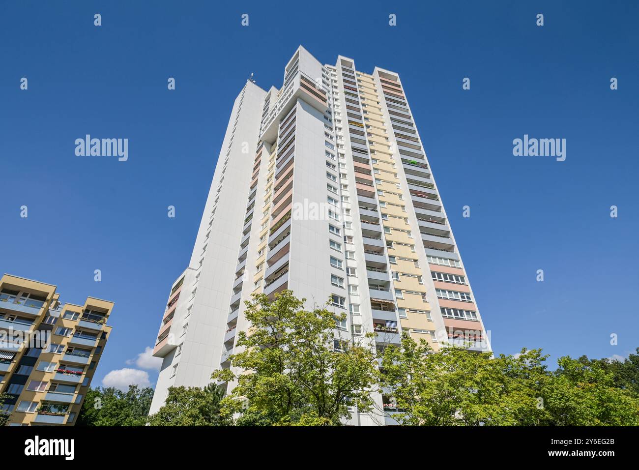 Wohnhochhaus Ideal, Fritz-Erler-Allee 120, Gropiusstadt, Neukölln, Berlin, Deutschland Stockfoto