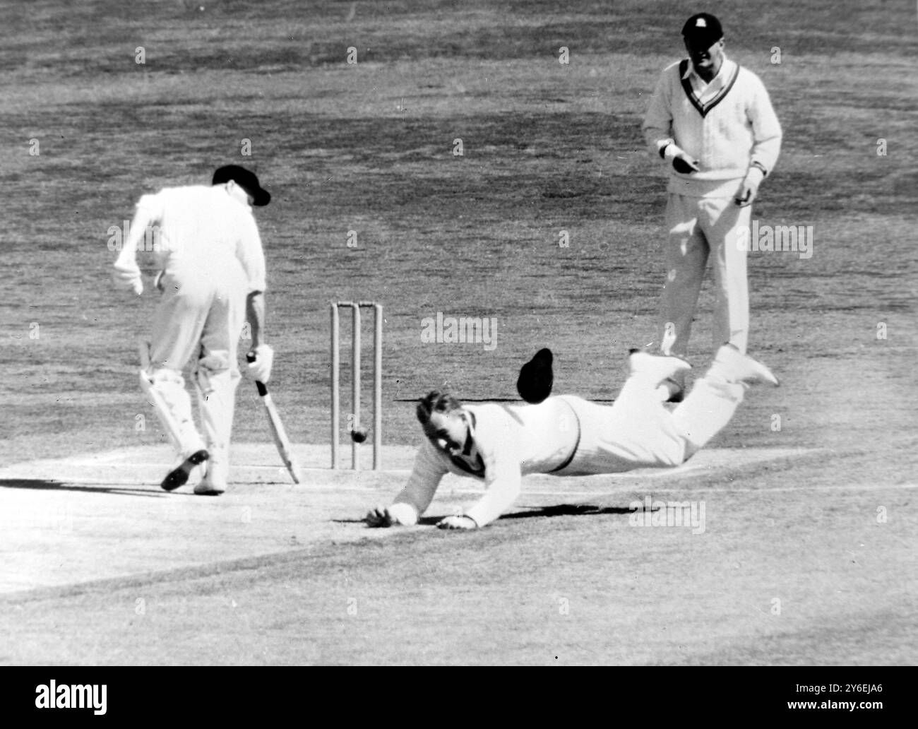 ILLINGWORTH R CRICKETER IN AKTION / ; 25. OKTOBER 1962 Stockfoto