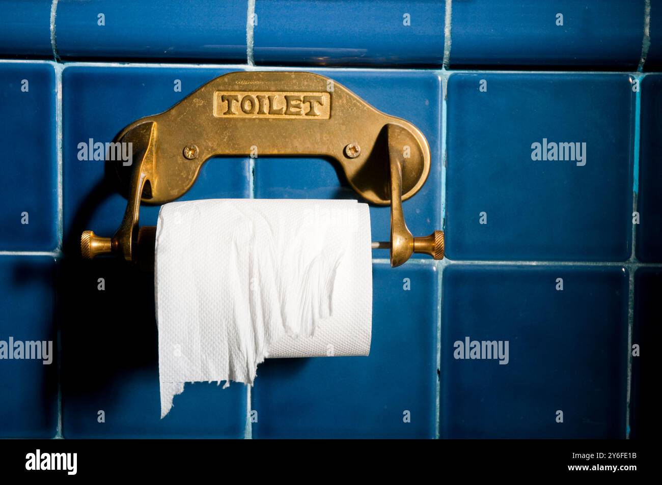 Toilettenpapierspender Stockfoto