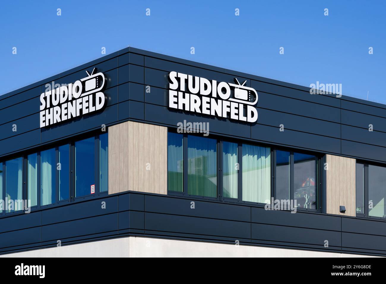 Köln, Ehrenfeld, 21. September 2024: Gebäude des Studios Ehrenfeld, in dem das ZDF Magazin Royale von Jan Böhmermann produziert wird Stockfoto