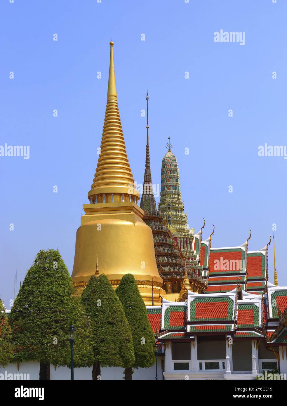 Wat Phra Kaew Tempel im Grand Palace, Bangkok, Thailand, Asien Stockfoto