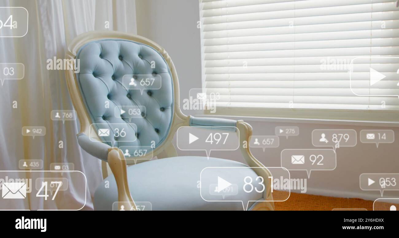 Bild der Social-Media-Interaktionssymbole über einem eleganten Stuhl in der Nähe des Fensters mit Jalousien Stockfoto