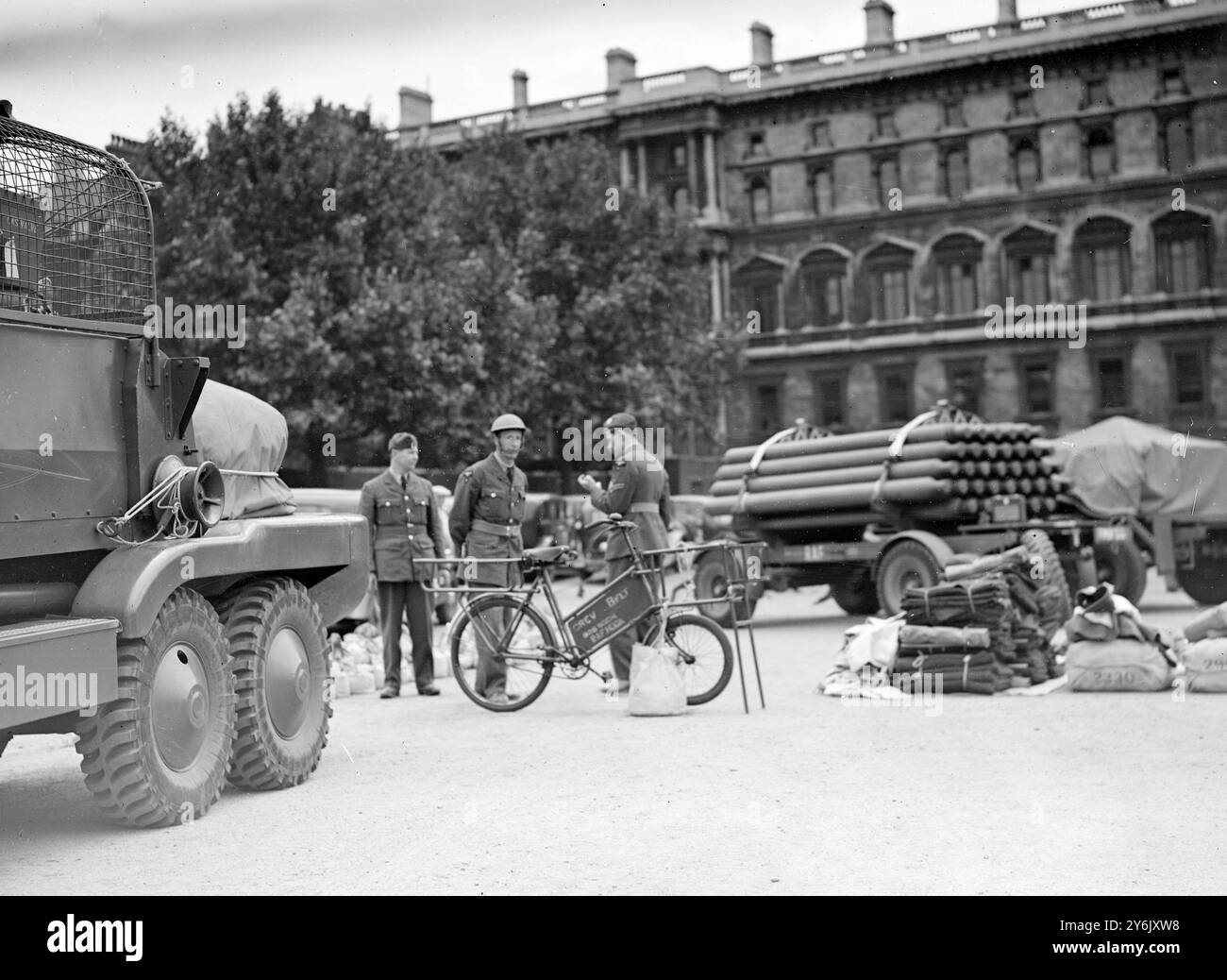 Royal Air Force Barrage Balloon Station, Horse Guards Parade, Central London, England 12 Juli 1939 Stockfoto