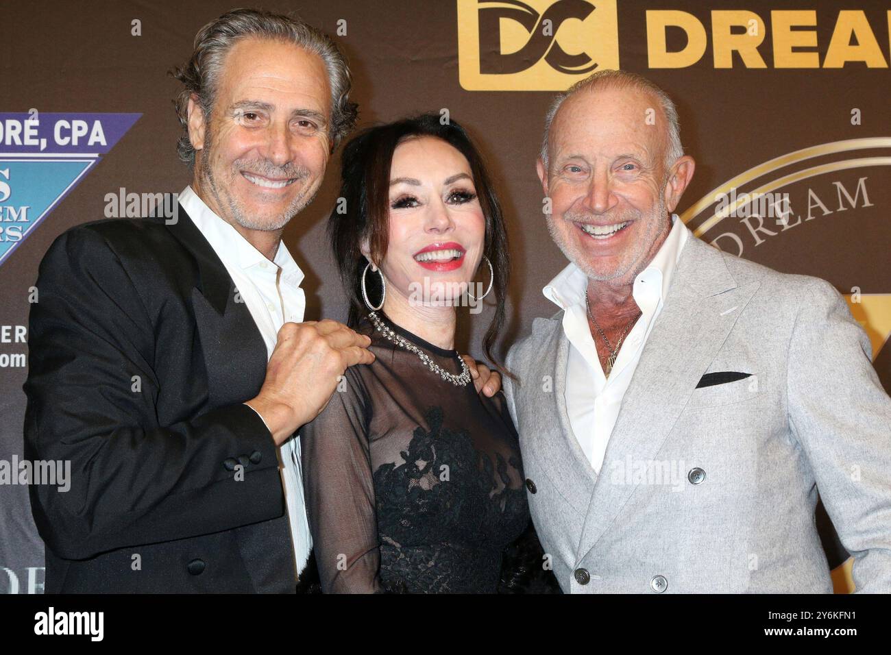 CA. 25. September 2024. Gäste, die zur jährlichen Gala der Nacht der Träume im LA Dream Center, The Beverly Hills Hotel, Beverly Hills, CA, am 25. September 2024 ankommen. Quelle: Priscilla Grant/Everett Collection/Alamy Live News Stockfoto