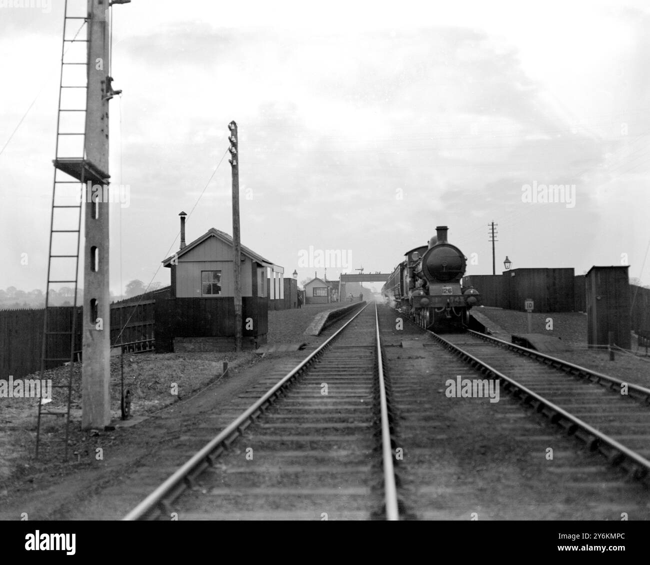 London and North Eastern Railway Wetherby Racecourse Station. 31. Oktober 1924 Stockfoto