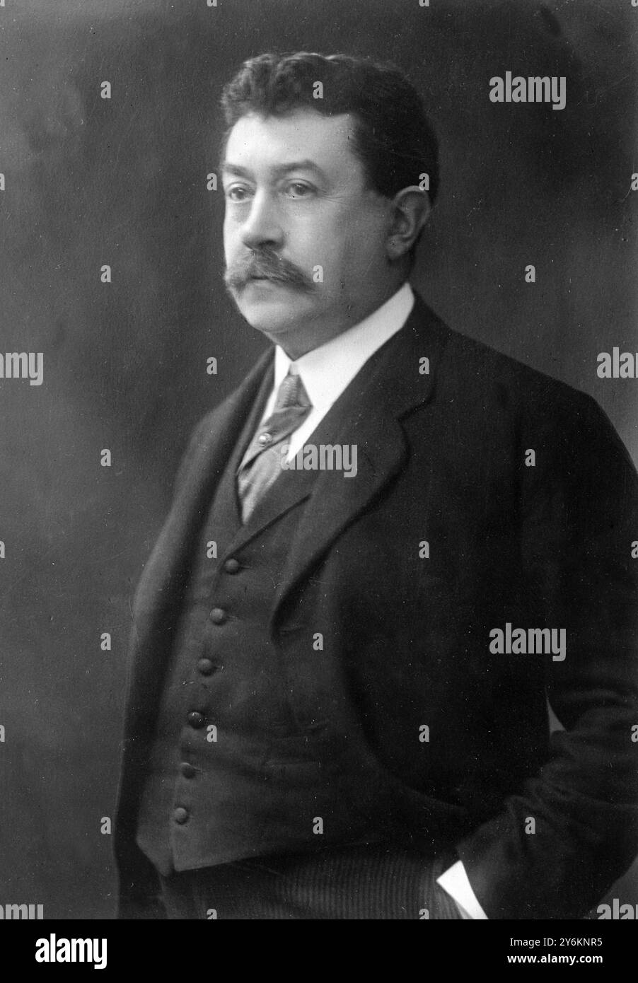 Paul Painlevé (* 5. Dezember 1863, 29. Oktober 1933) war ein französischer Mathematiker und Politiker. Er war zweimal Premierminister der Dritten Republik: 12. September, 13. November 1917 und 17. April, 22. November 1925. 18. Juni 1924 Stockfoto