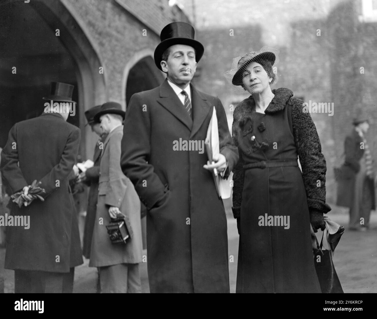 Palästina-Konferenz im St. James Palace. Herr und Frau George Antonius. Er ist ein arabischer Historiker, Autor des arabischen Erwachens und Delegierter der Konferenz 1939 Stockfoto