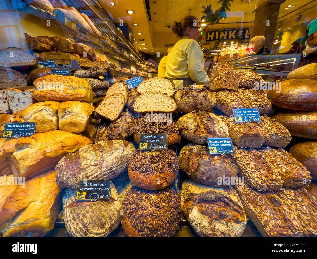 Deutschland, Bäckerei-Schaufenster Stockfoto