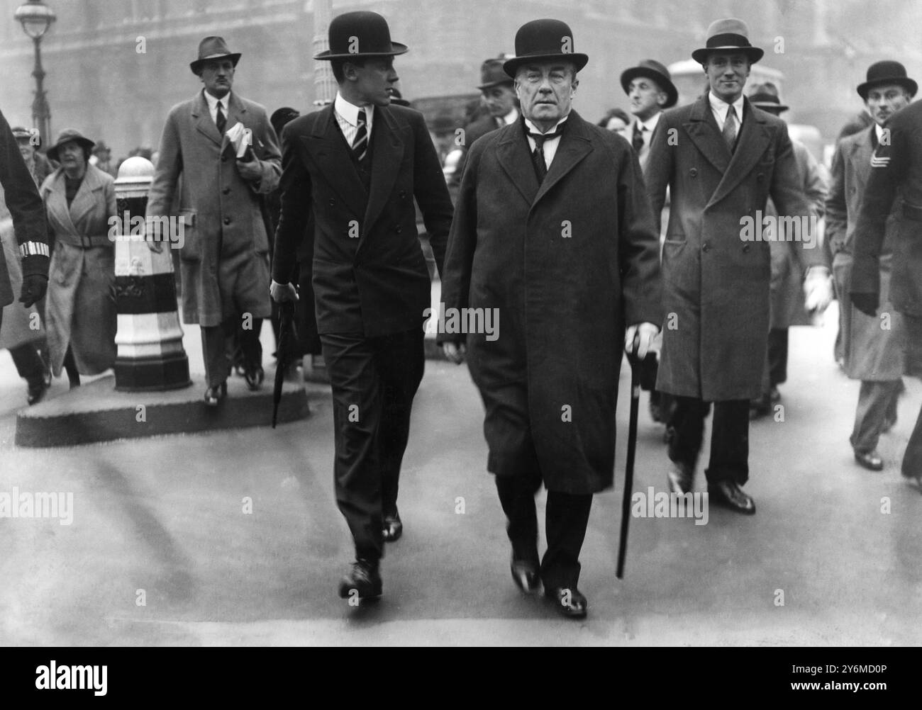 Stanley Baldwin als Parlament am 22. Oktober 1935 wieder zusammenkommt Stockfoto