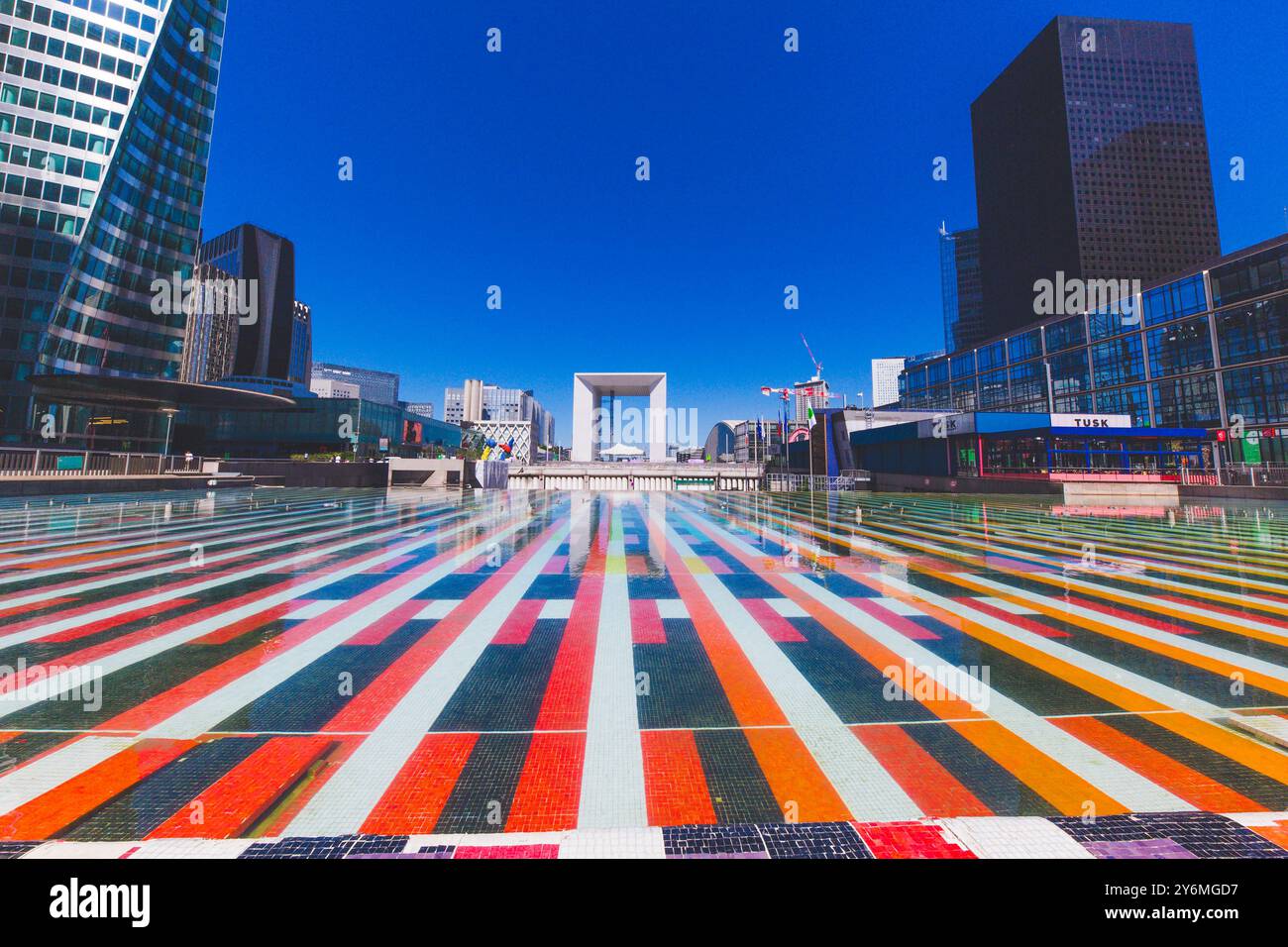 Frankreich, Ile-de-France, Paris, La Defense, der monumentale Brunnen von Agam Stockfoto
