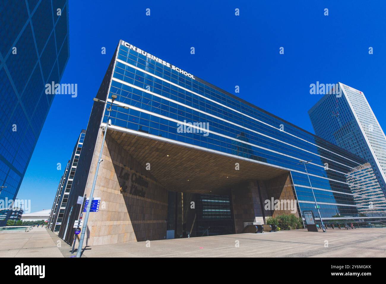 Frankreich, Ile-de-France, Paris, La Defense, ICN Business School Stockfoto