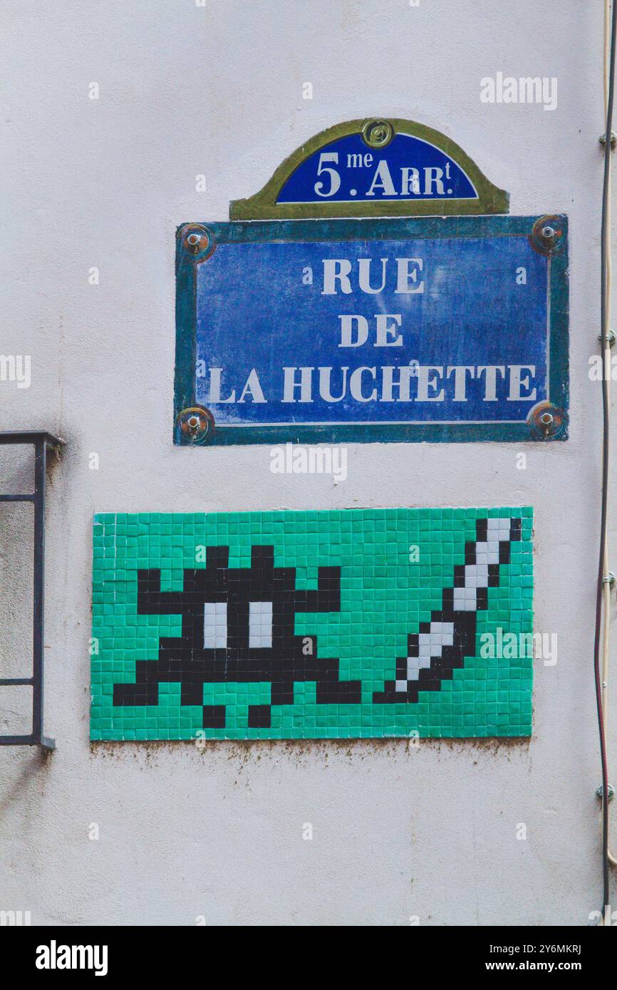 Frankreich, Ile-de-France, Paris, Space Invaders, rue de la Huchette Stockfoto