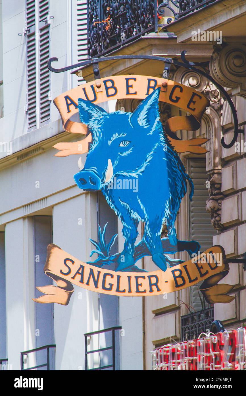 Frankreich, Paris, 18. Arrondissement, inn-Schild, Le sanglier bleu Stockfoto