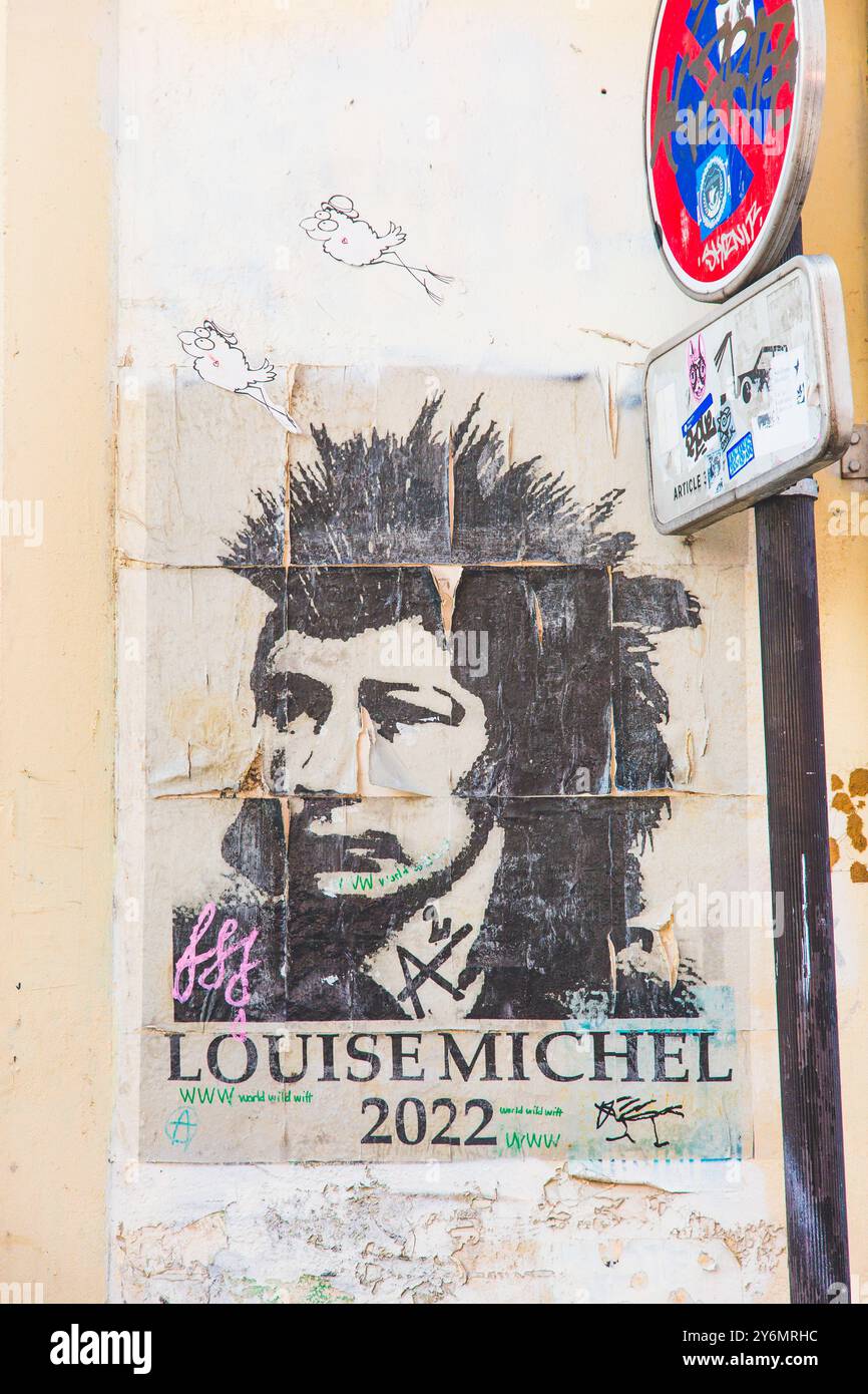 Frankreich, Paris. Street Art, Poster Louise Michel, 2022 Stockfoto