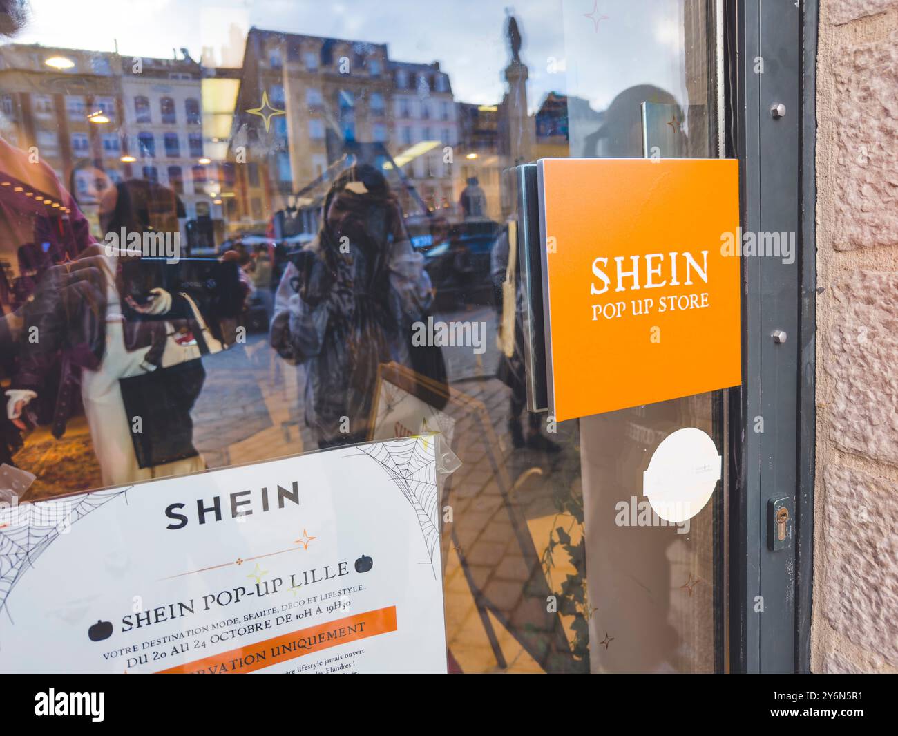 Hauts de France, Nord Departement, Lille, ein temporäres Geschäft, Shein Pop-up im Stadtzentrum Stockfoto