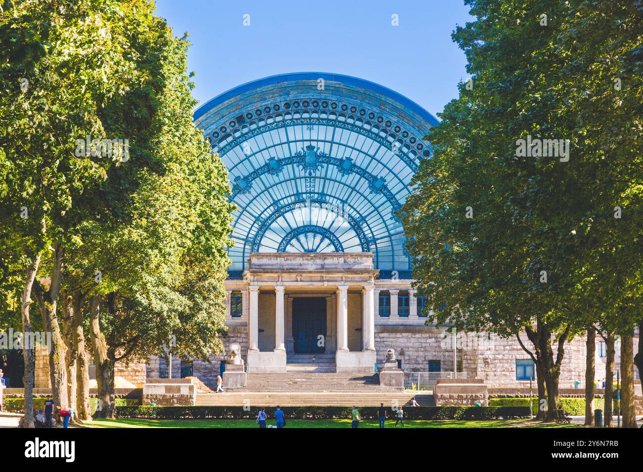 Belgien, Brüssel, Park zum fünfzigsten Jahrestag, Königliches Museum der Armee und Militärgeschichte Stockfoto