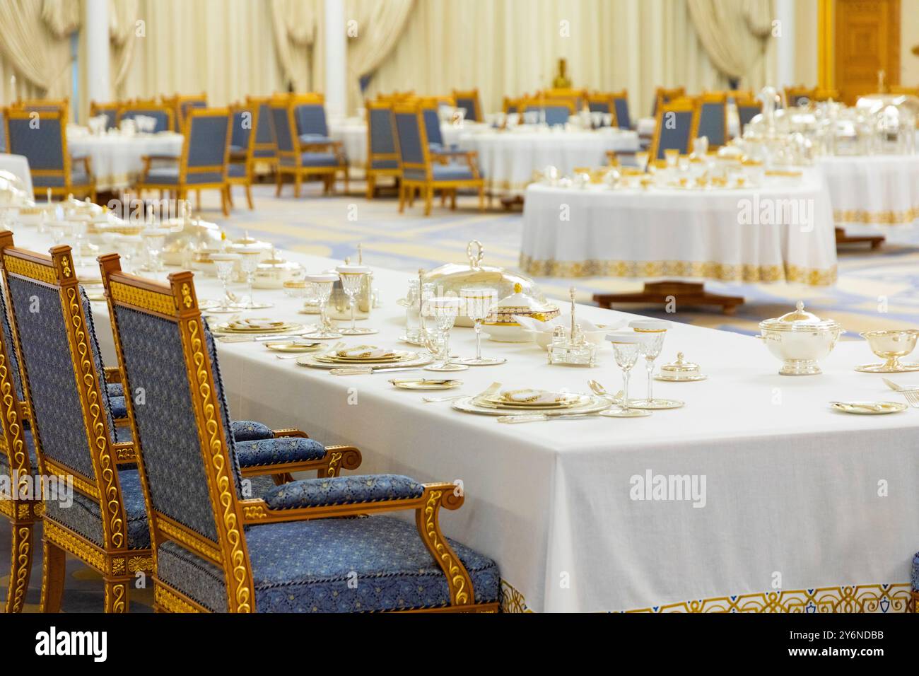 Vereinigte Arabische Emirate, Abu Dhabi. Präsidentenpalast der Vereinigten Arabischen Emirate. Qasr Al-Watan. Das Präsidentenbankett Stockfoto