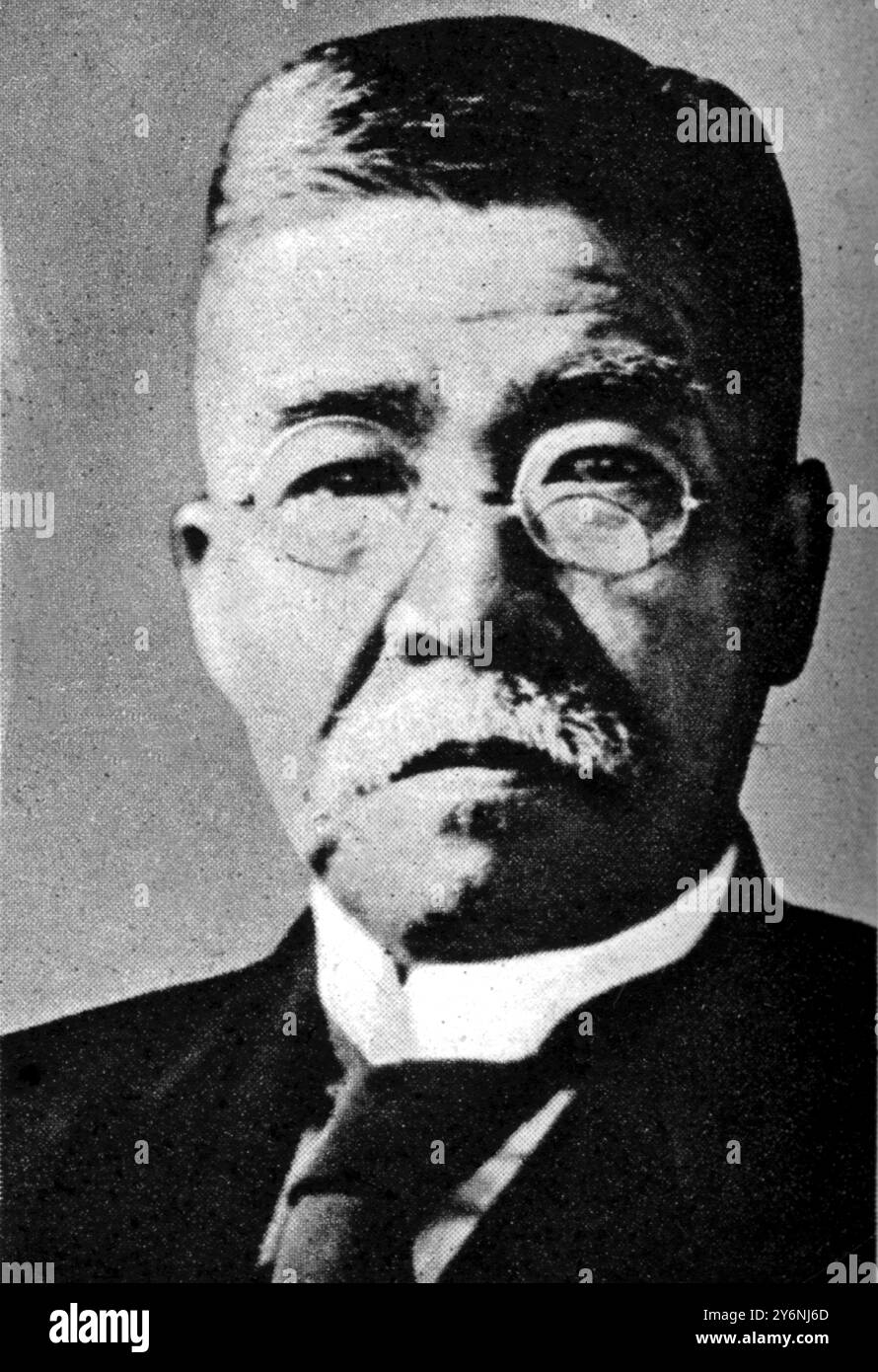 Admiral Suzuki Japanischer Premierminister, bis 16. August 1945 ©2004 Topfoto Suzuki, Kantaro japanischer Admiral und Politiker; Premierminister von Japan 1945; ausgehandelte Kapitulation Japans im Zweiten Weltkrieg; Rücktritt  1867-1948 Stockfoto