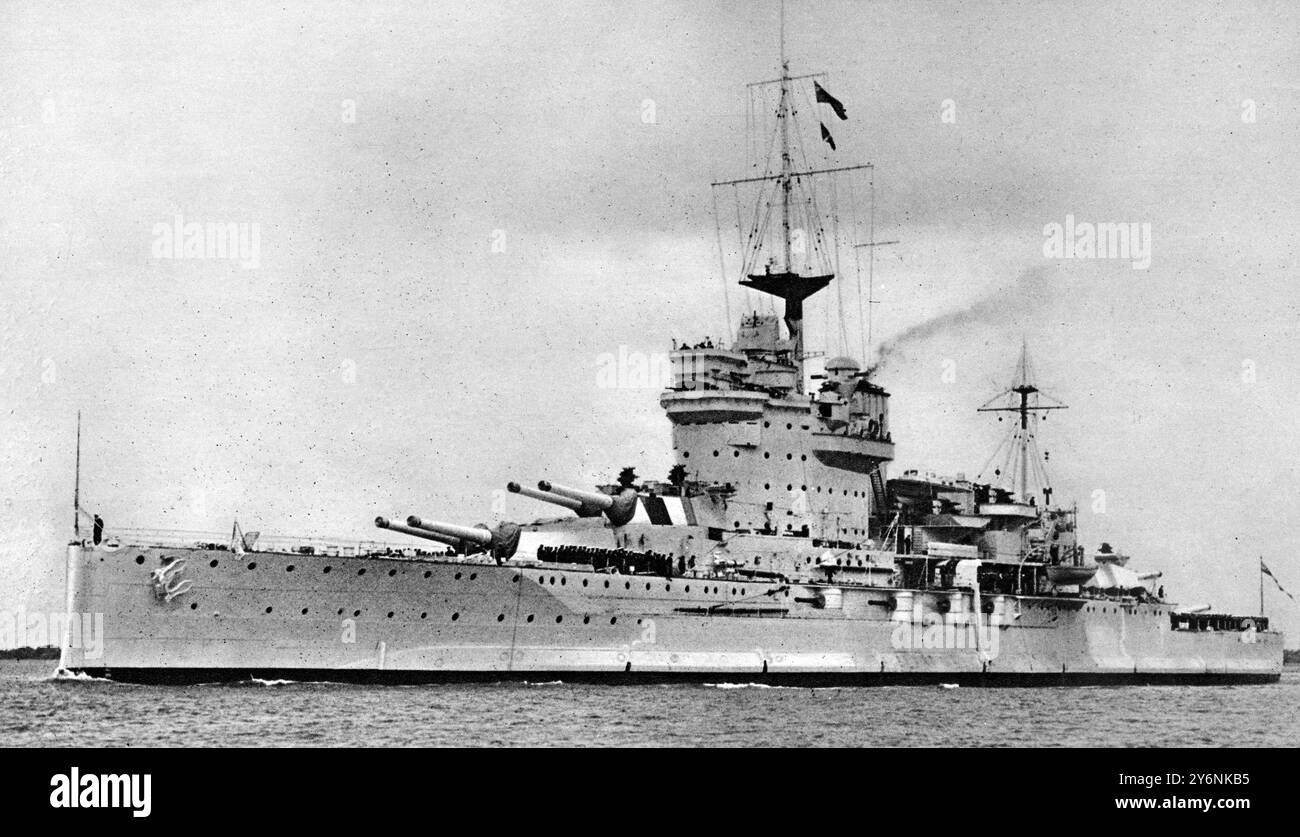 Die Queen Elizabeth Klasse, das Kriegsschiff April 1939 ©2004 Credit:Topfoto Stockfoto