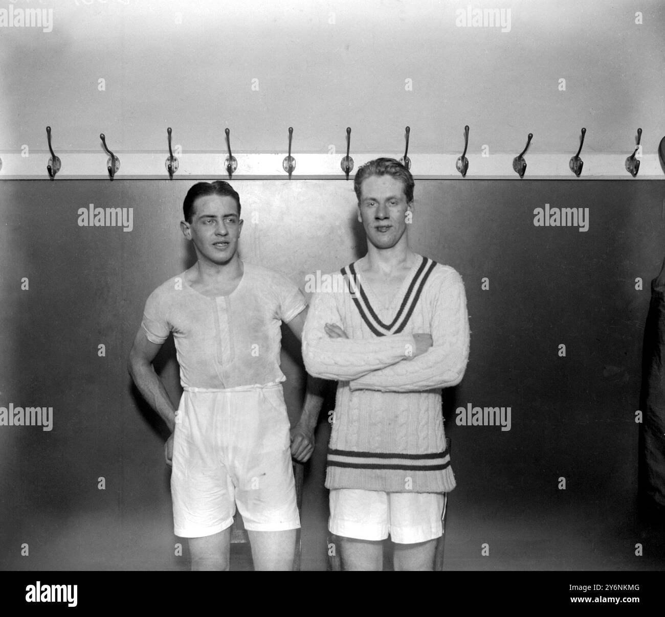 Varsity Boxing. Oxford V Cambridge. Welter-Gewicht. C.A. Nery (British School Monte Video and St John's, Cambridge (links), der die Marquis of Clydesdale, Eton and Balliol, Oxford, (rechts) mit Punkten besiegte. 10. März 1923 Stockfoto