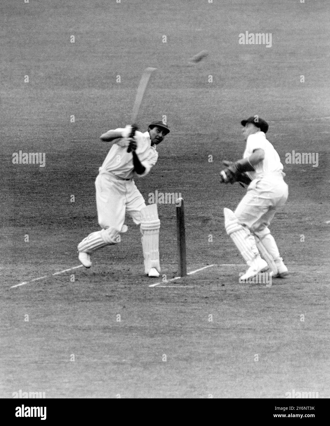 England gegen Neuseeland beim Oval Duleepsinjhi, der Blunt zum Leg 1931 machte Stockfoto