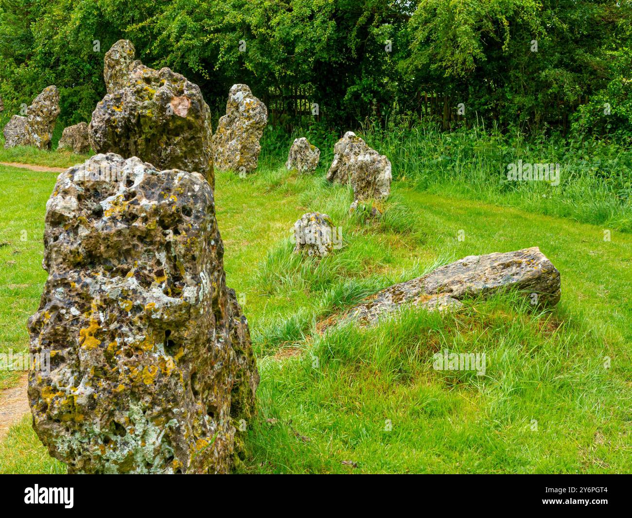 The King's Men, ein Steinkreis, der im späten Neolithikum oder frühen Bronzezeit errichtet wurde und Teil der Rollright Stones in Oxfordshire, Großbritannien, ist Stockfoto