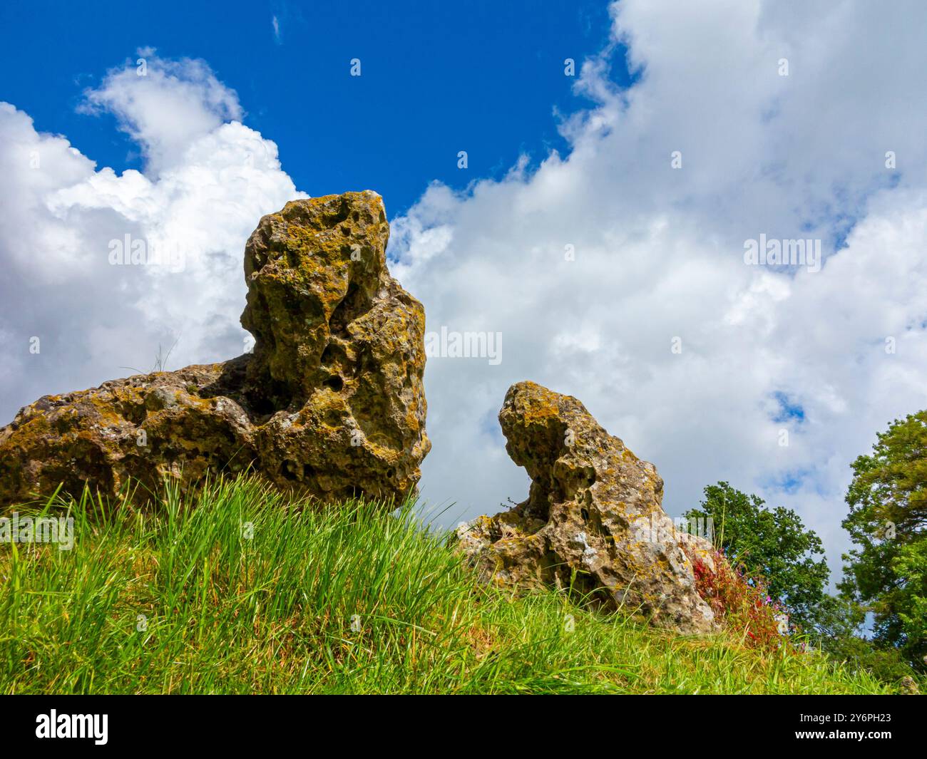 The King's Men, ein Steinkreis, der im späten Neolithikum oder frühen Bronzezeit errichtet wurde und Teil der Rollright Stones in Oxfordshire, Großbritannien, ist Stockfoto