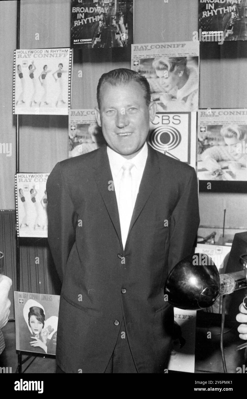 RAY CONNIFF IN LONDON / ; 7. AUGUST 1962 Stockfoto