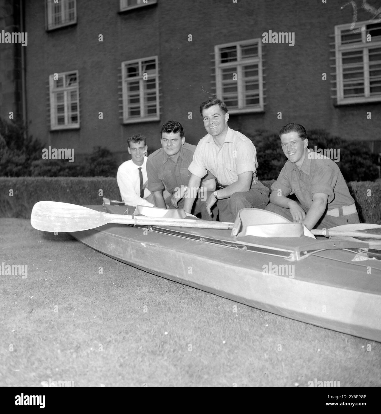 BRITISCHE ARMEE DORTMUND NACH LEEDS KANUFAHRT ; 29. JULI 1962 Stockfoto