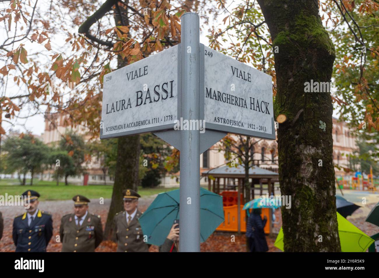 Mailand, Italien. September 2024. Cerimonia di intitolazione dei vialetti interni ai Giardini pubblici „Indro Montanelli“ a Margherita Hack, Laura Bassi e Dian Fossey - Milano, Italia - Giovedì, 26 Settembre 2024 (Foto Stefano Porta/LaPresse) Eröffnung der internen Wege der öffentlichen Gärten „Indro Montanelli“ mit Margherita Hack, Laura Bassi und Dian Fossey Presse, Laura Bassi, Italien, Donnerstag/Lafano Presse, 2024 Live Lafana Presse Stockfoto