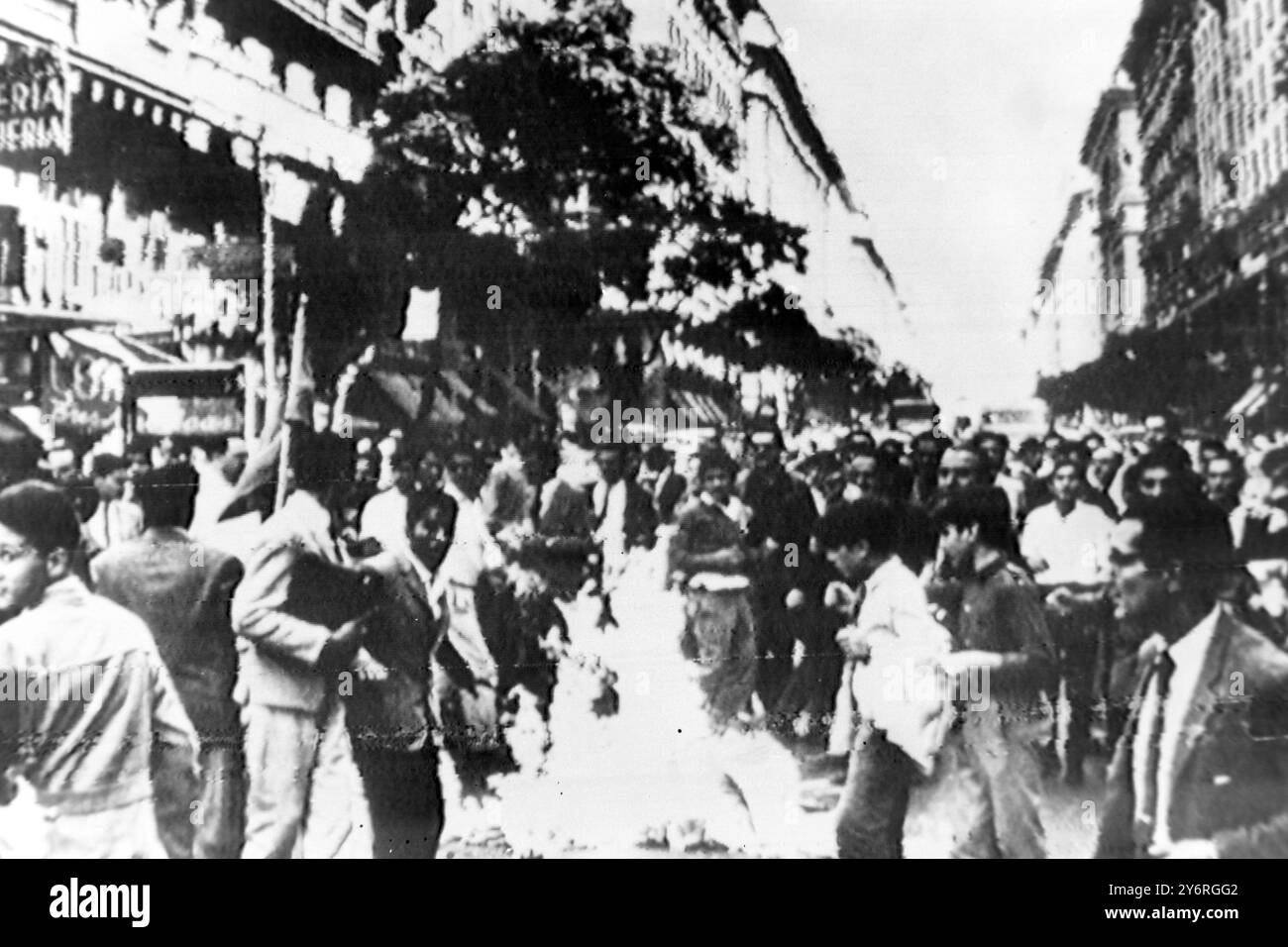 PUTSCH IN ARGENTINIEN ANHÄNGER VON FRONDIZI 29. MÄRZ 1962 Stockfoto