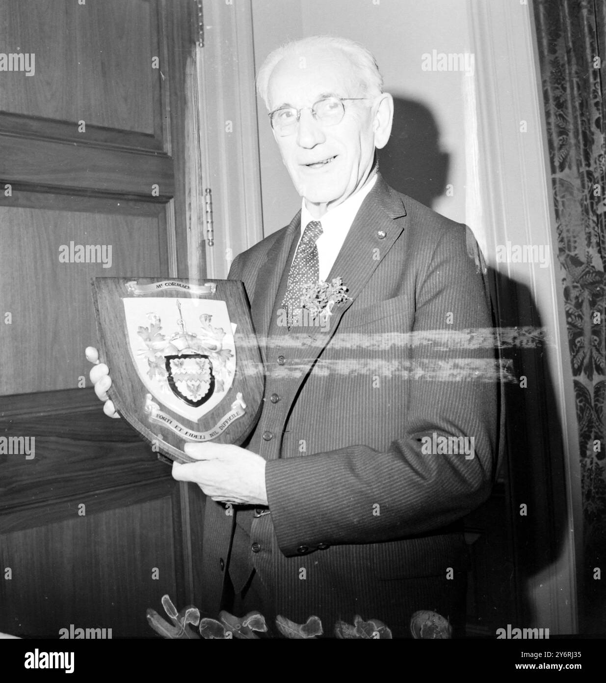 JOHN MCCORMACK WAPPEN + WAPPEN DUBLIN / 21. MÄRZ 1962 Stockfoto