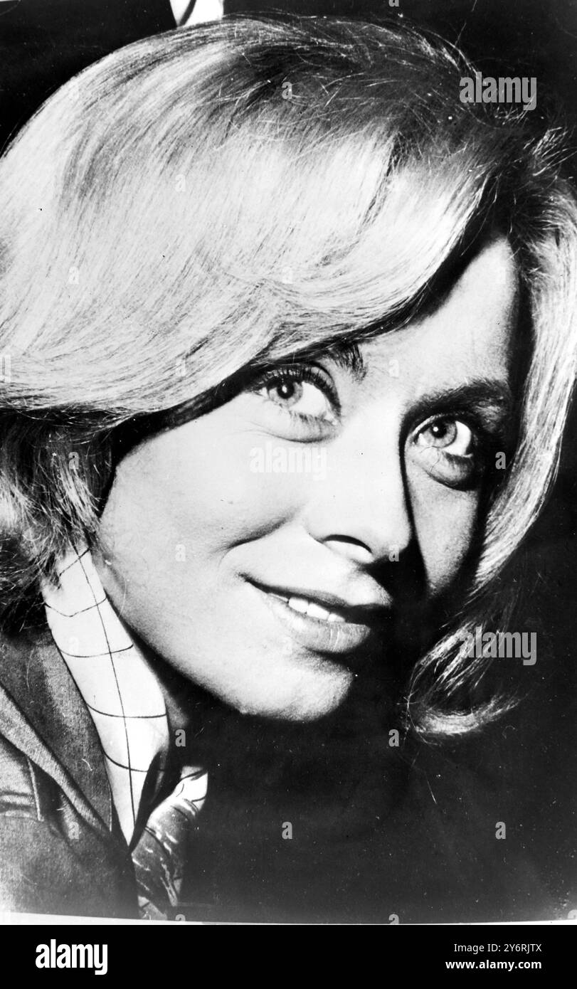 ISABELLE AUBRET I FRANZÖSISCHE SÄNGERIN / 16. MÄRZ 1962 Stockfoto