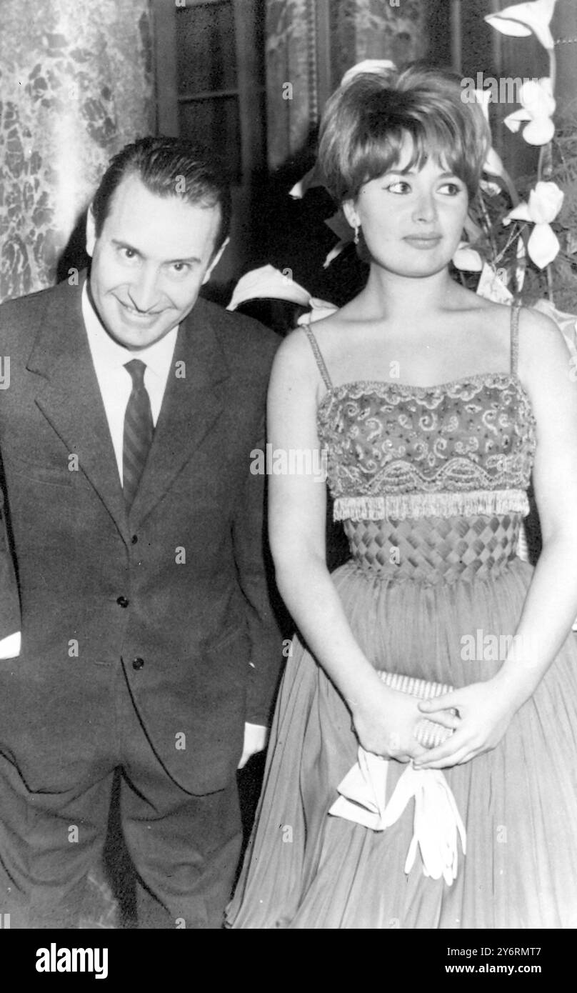 ROMANO MUSSOLINI MIT MARIA SCICOLONE IN ROM / 2. MÄRZ 1962 Stockfoto