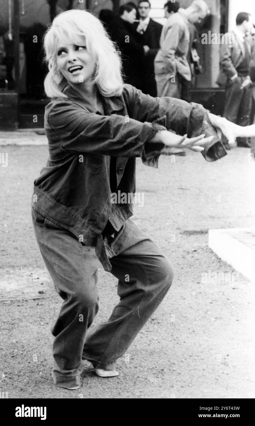 SCHAUSPIELERIN GINA LOLLOBRIGIDA G FILMT IN ROM / 16. JANUAR 1962 Stockfoto