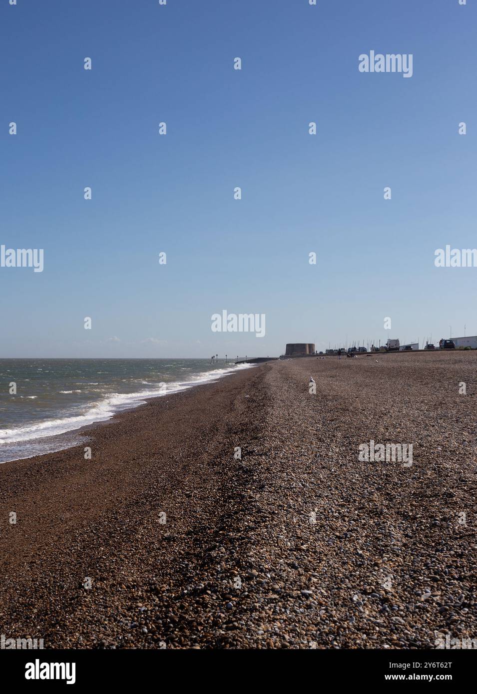 Aldeburgh, Suffolk, England, 26. Mai 2024, Pebble Beach an einem sonnigen Tag Stockfoto