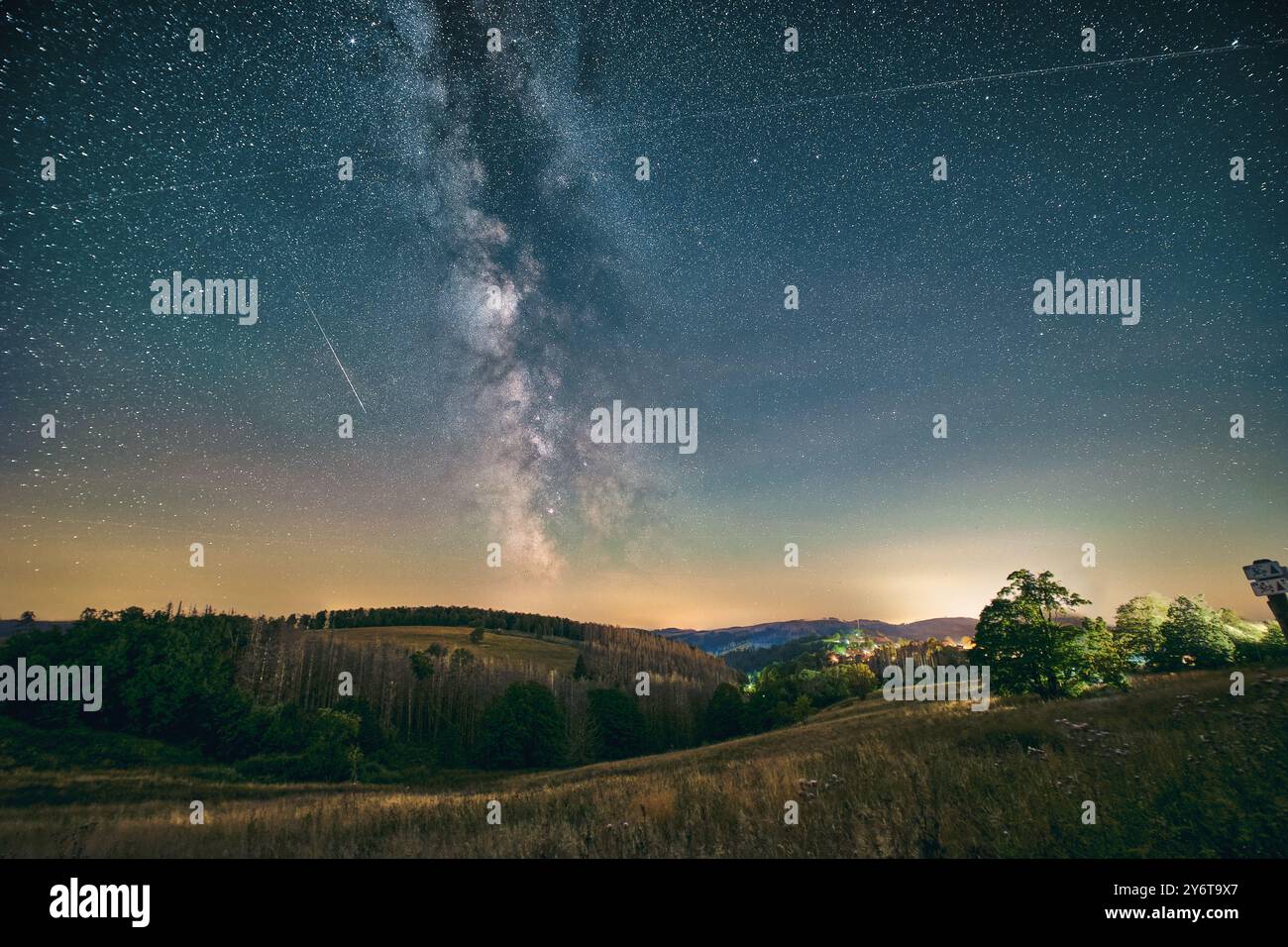Milkyway Core über Harz in Deutschland. Hochwertige Fotos Stockfoto