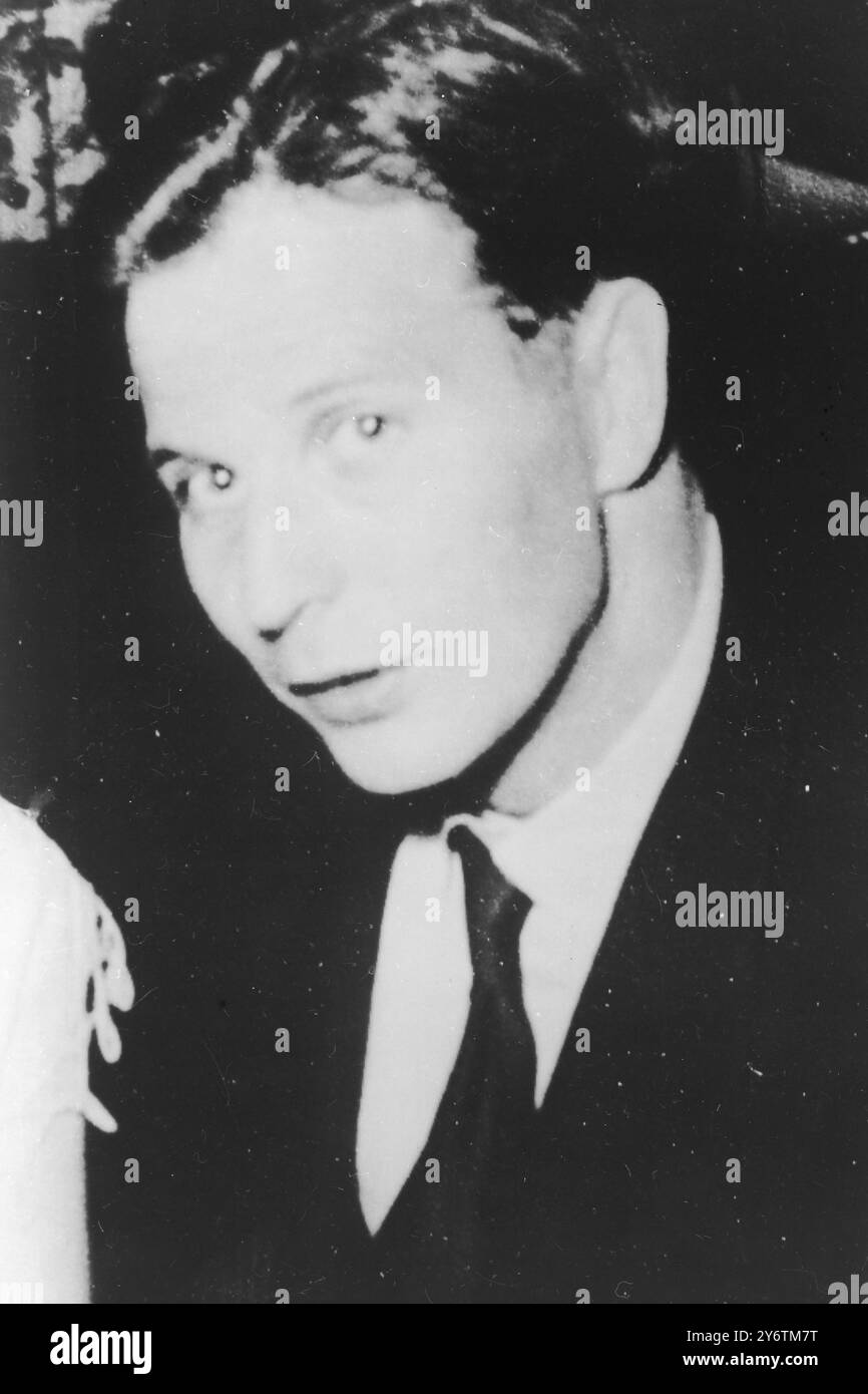 CAPTAIN MICHAEL HIGGINS STARB BEI FLUGZEUGABSTURZ / 7. OKTOBER 1961 Stockfoto