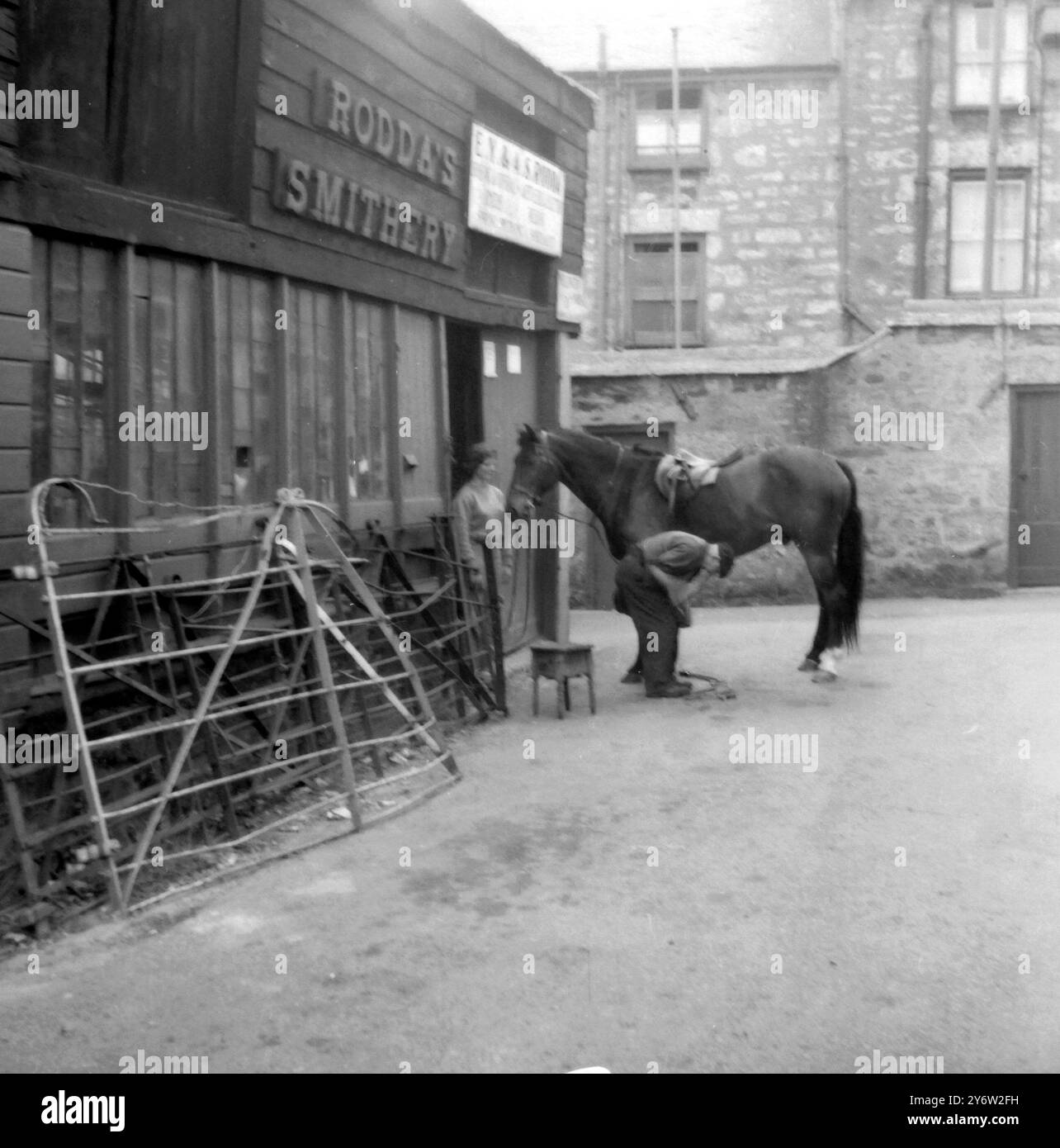 SCHMIED IN PENZANCE, CORNWALL, 21. JULI 1961 Stockfoto